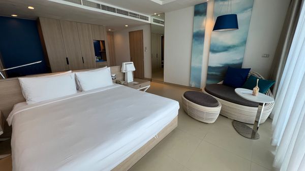 タイ・パタヤ「初パタヤ」の写真：最初のホテルはホイデーインパタヤ😊
ダイ...