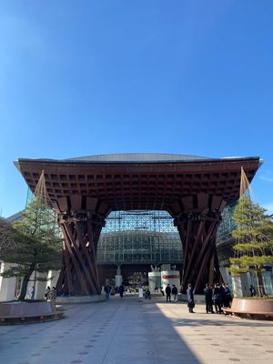 今回は電車で向かう旅。
思いの外、関西から近いです。