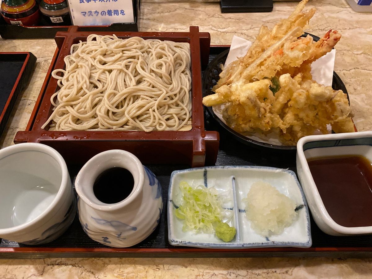 ランチにお蕎麦をいただいて登別をあとに。
今度は温泉に入りたい。