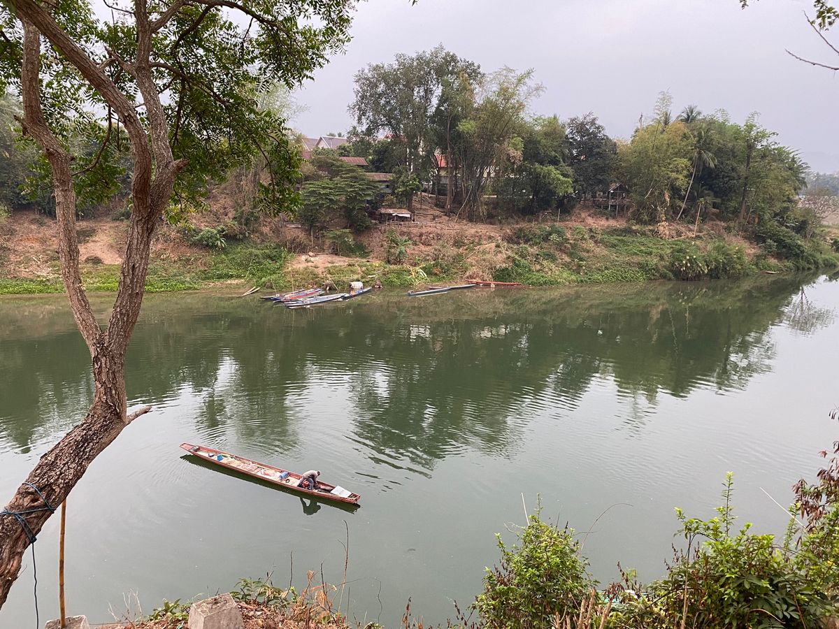 お気に入りの景色。
ナムカン川。
ただ眺めているだけで癒された。