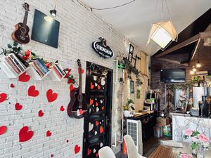ベトナムコーヒー
古いアパートをカフェにリノベ。