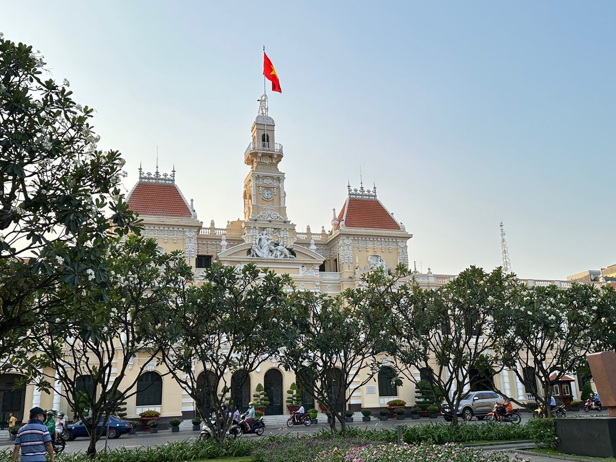 食べたいお店、つぶれてなかった💨💨
それでも閉まってるお店はまだまだあった...