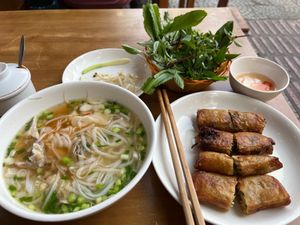 ベトナム料理は美味い‼️
やっぱりブンチャーがお気に入り☺️