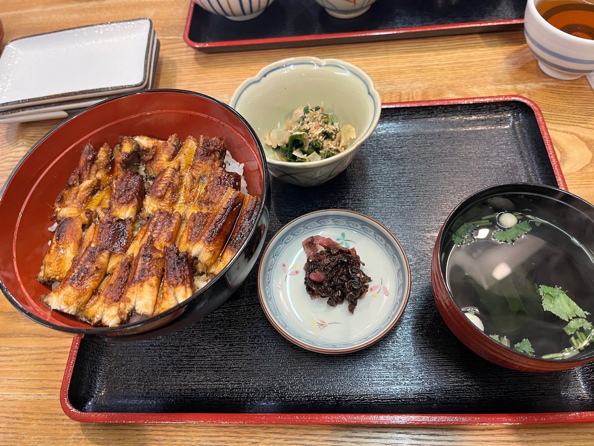 宮島で食べたあなごめし&焼き牡蠣（梅山）