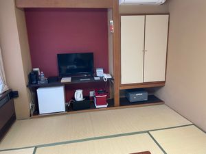 観光案内所で教えてもらったホテル。

宿泊代　　　12000×2
入湯税、...