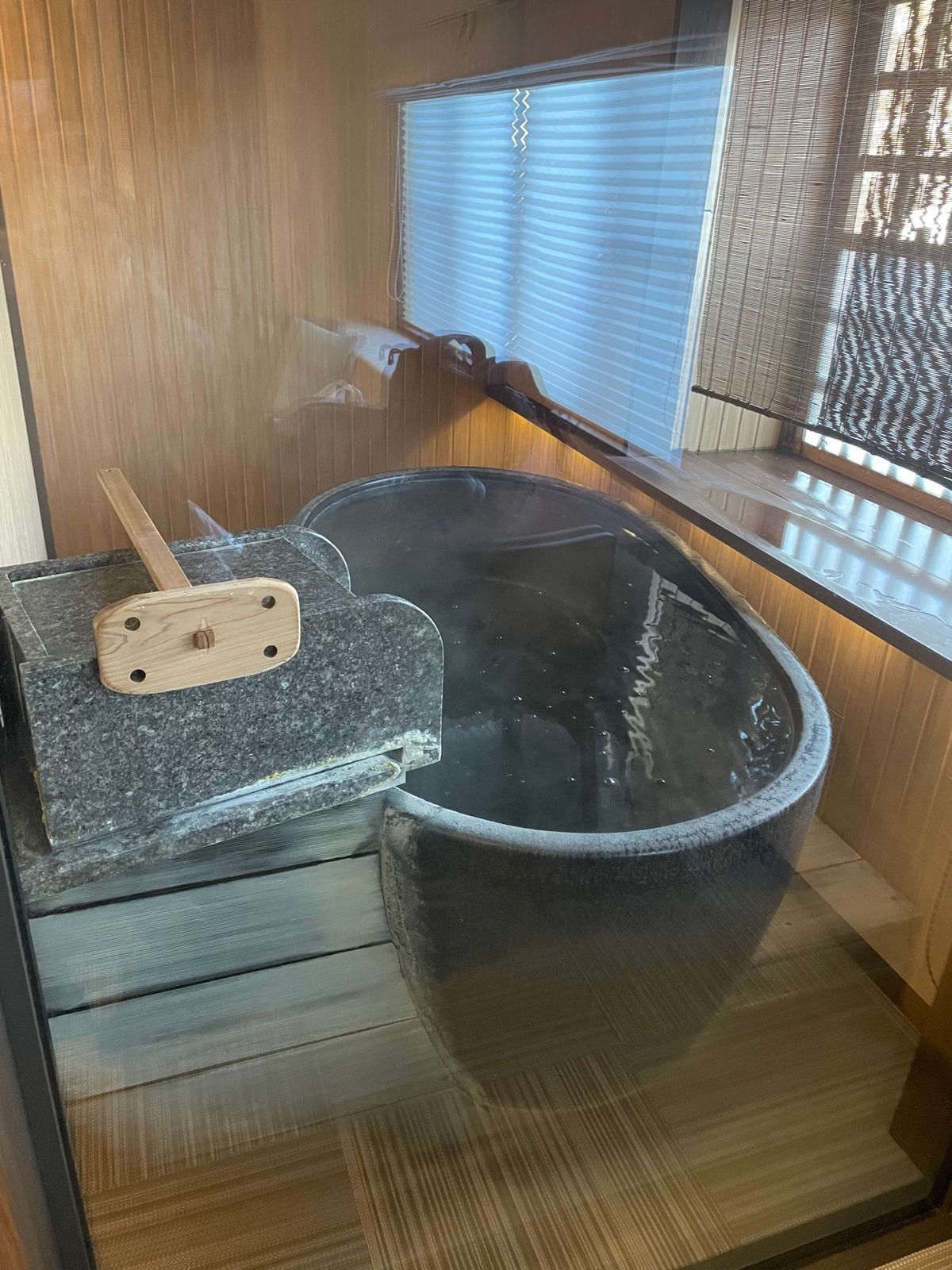 jrバスで🚌

行
上州湯めぐり　1号
バスタ新宿8:05  -  草津バ...