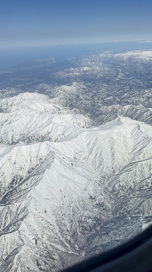 飛行機から見えた雪山！
スゴイ！
仙台についてまずははらこ飯