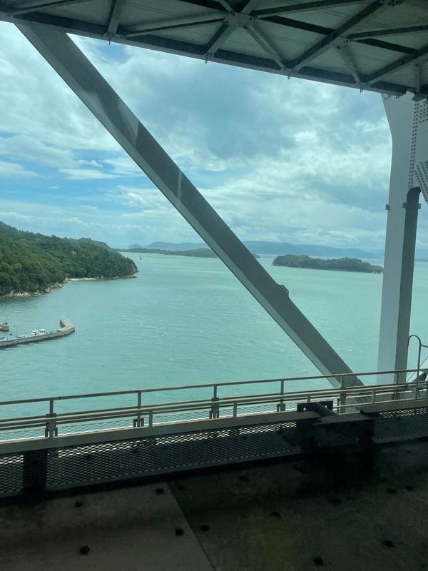 日本・香川県「香川 インターハイ」の写真：岡山からマリンライナーに乗車