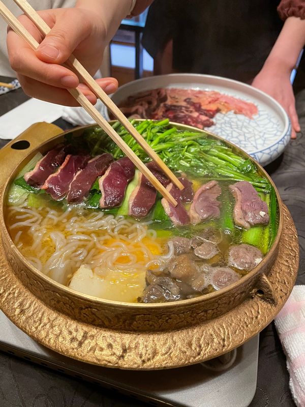日本・滋賀県「琵琶湖」の写真：琵琶湖の鴨鍋