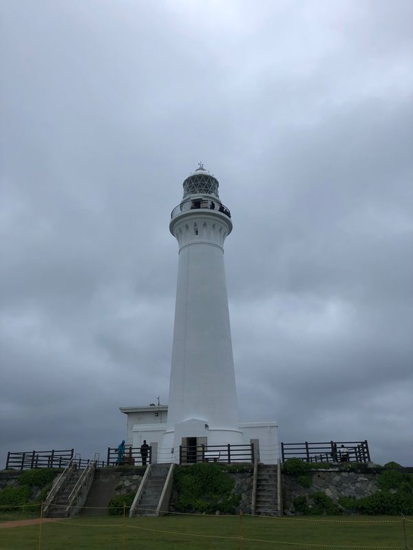 日本・函館「函館～大間崎 青森～函館」の写真：尻屋崎灯台 寒立馬