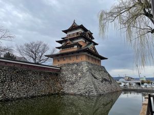 穂高でくるまやの蕎麦を堪能。大王わさび農園で映画の舞台にもなった水車小屋を...