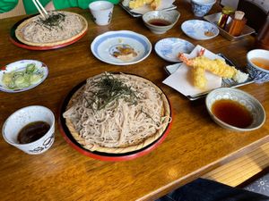 穂高でくるまやの蕎麦を堪能。大王わさび農園で映画の舞台にもなった水車小屋を...