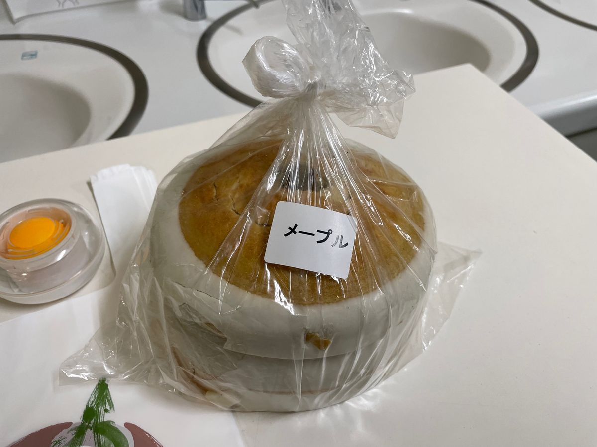 帯広デザート
柳月パフェ、六花亭帯広の森、柳月切れ端、四つ葉ソフト