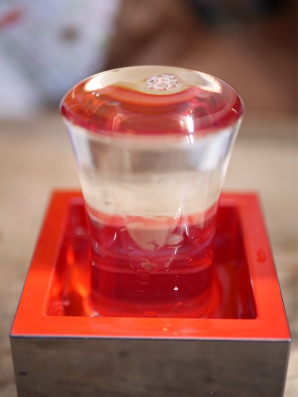 日本・愛知県名古屋市「日帰り名古屋旅行」の写真：店頭で一杯🍶