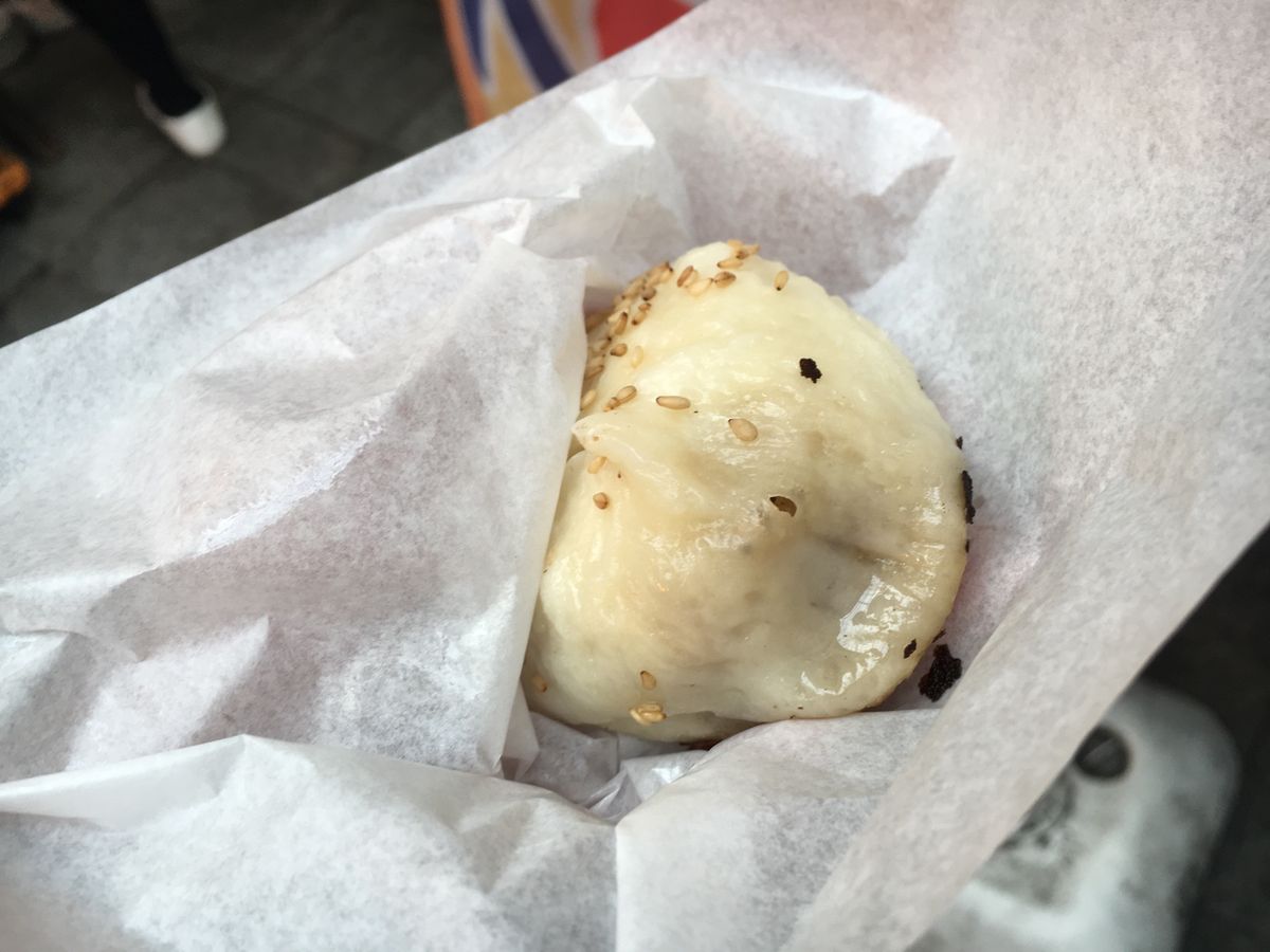 八丁味噌。
コカコーラの名古屋缶。