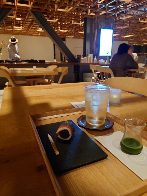 日本・兼六園「日本三大庭園制覇旅 in 金沢」の写真：抹茶ハイボールとDJ