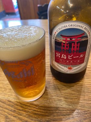 穴子と牡蠣と地ビール。
あ穴子ビールもいいし、牡蠣ビールも素敵。