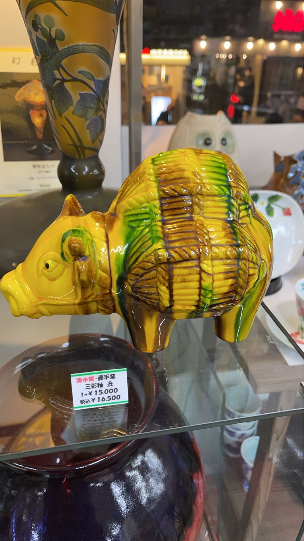 帰国の度に行く焼き鳥やさんの途中で発見。かわいい。