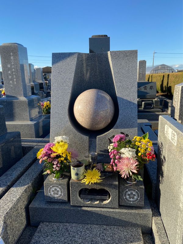 日本・東京都「クリスマス前の日本帰国」の写真：お墓参り