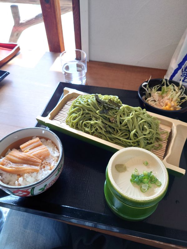 日本・宮島「日本三大庭園制覇旅in 広島・岡山・兵庫」の写真：茶そば。