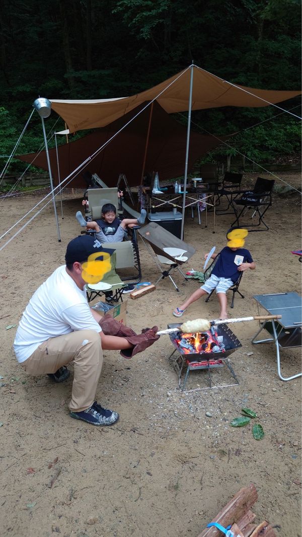 日本・滋賀県「グルキャン at マキノ高原キャンプ場」の写真：バームクーヘン作り