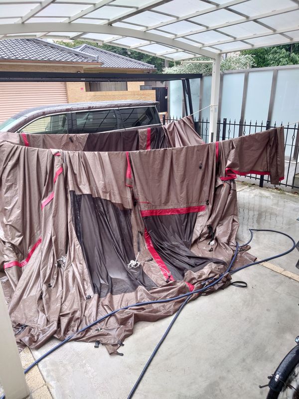 日本・滋賀県「グルキャン at マキノ高原キャンプ場」の写真：ドロドロのテントを洗って干す。
これが大変！