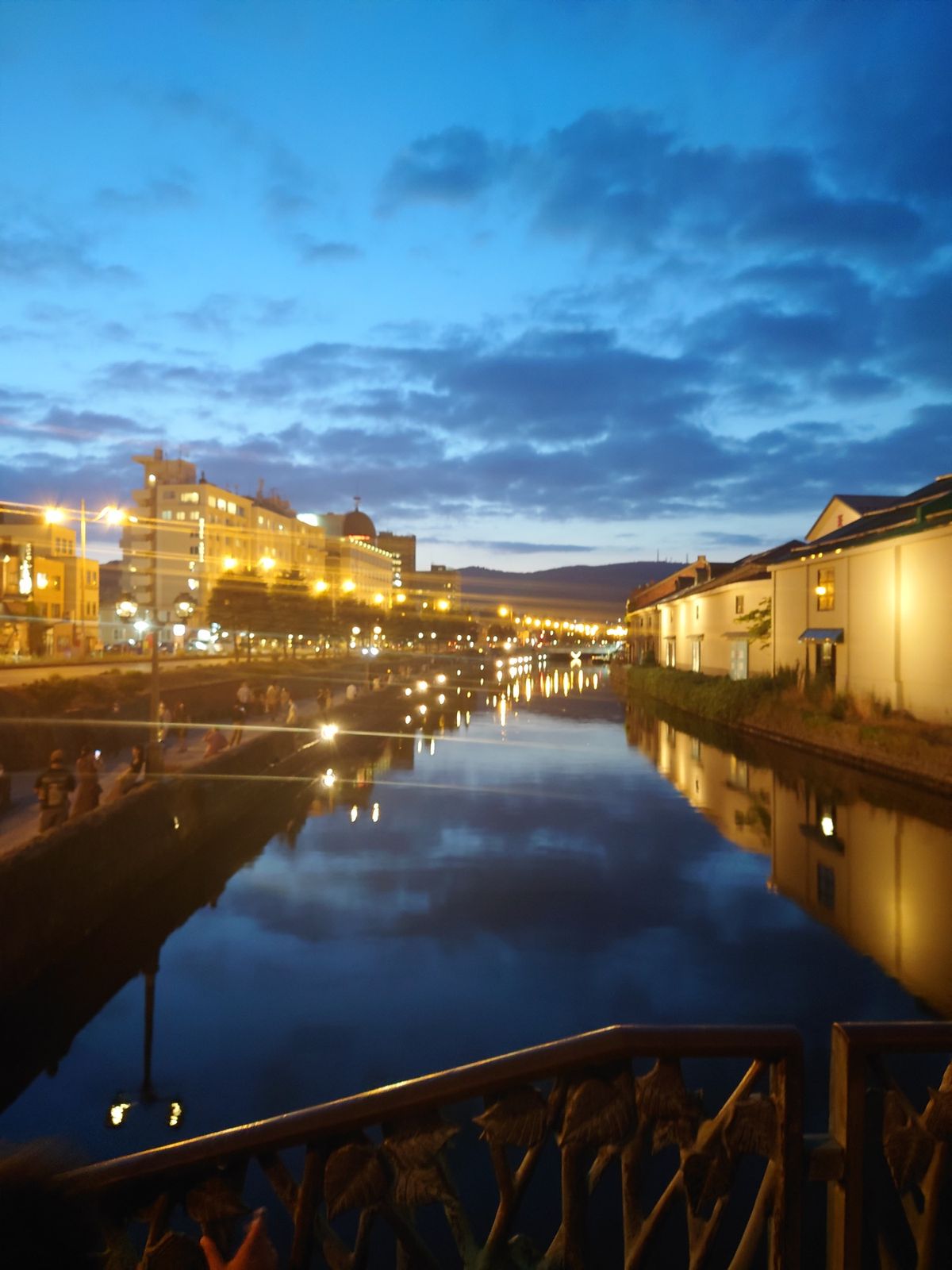 小樽運河の夜景。