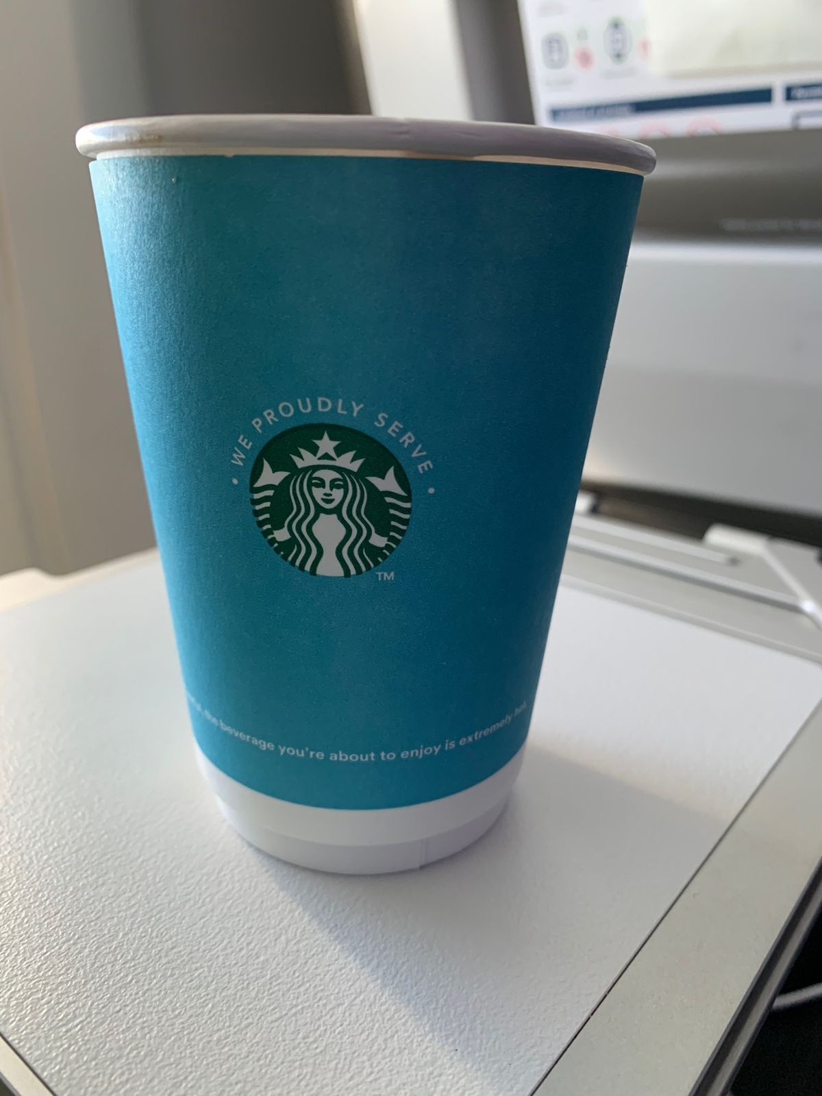 帰国便は、アラスカ航空でシアトルまで行き、シアトルから成田はJALのビジネ...