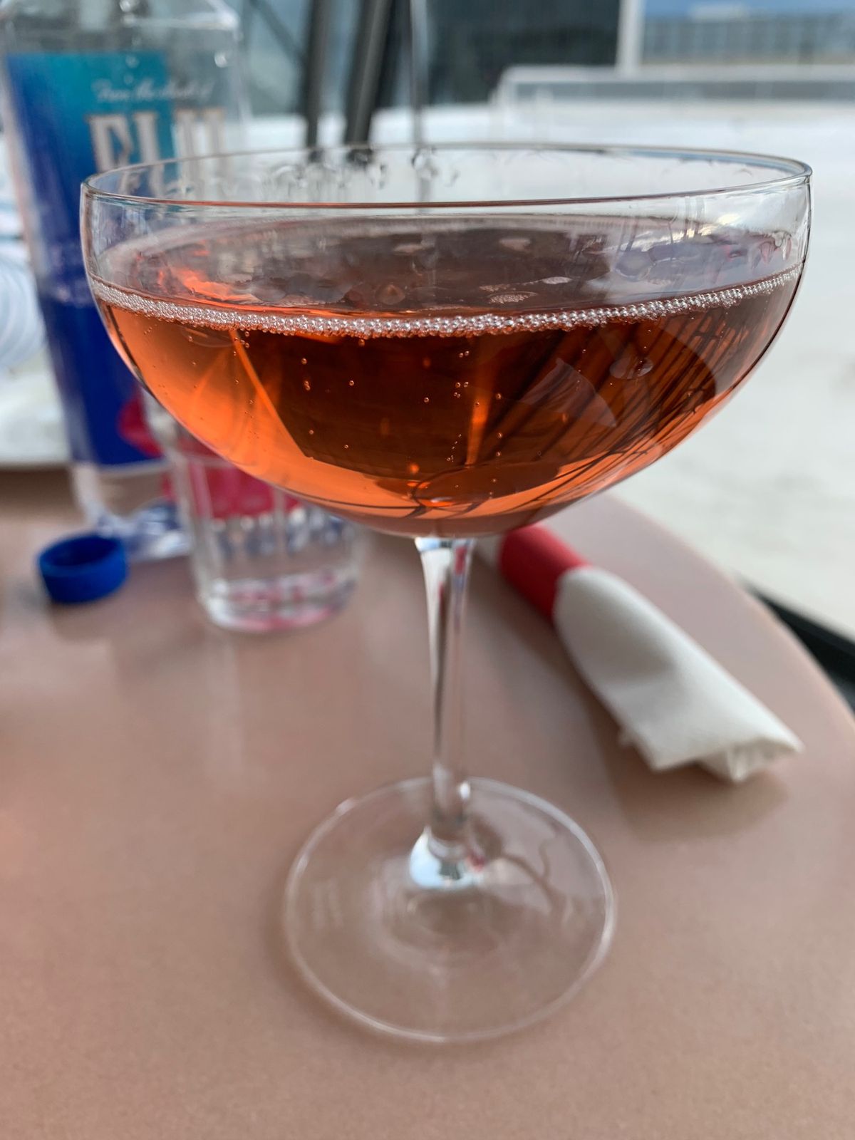 帰国便が早いので、空港にあるTWAホテルへ。

この日、夜中から体調崩して...