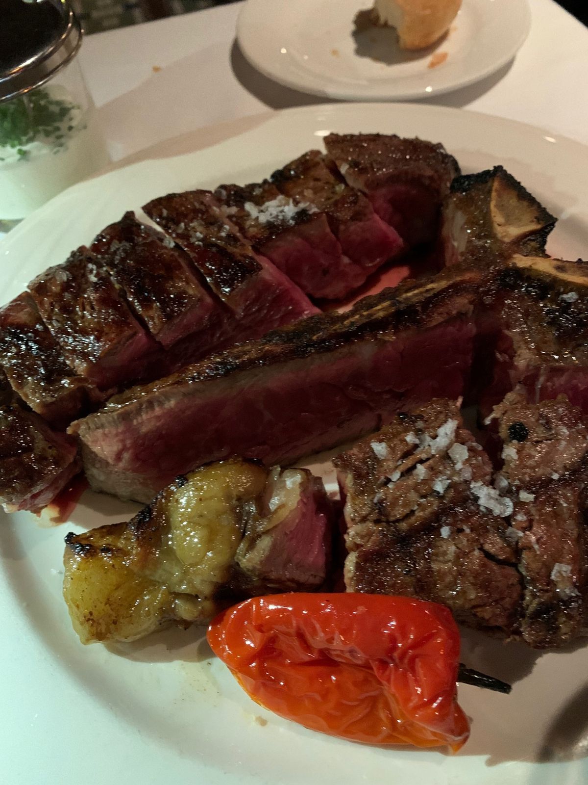 ブルックリン橋。
メチャクチャ混んでた。なんで⁉️
からの自由の女神〜生憎...