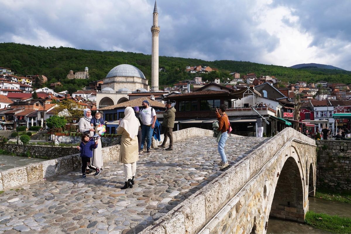 プリズレン中心部の川