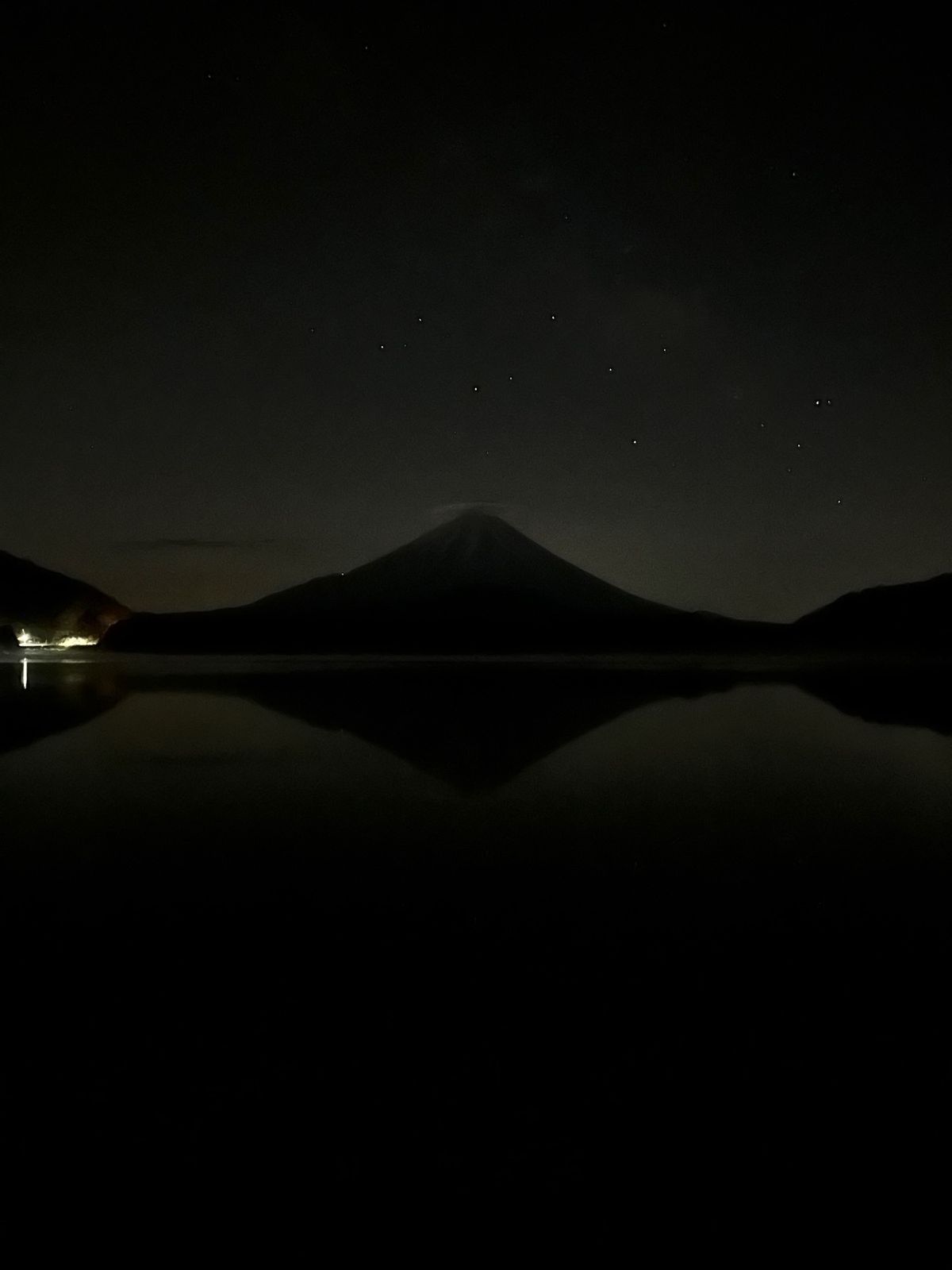 仮眠の後0時に起きて歩いて精進湖へ。0時30分から２時くらいまで天の川撮影...