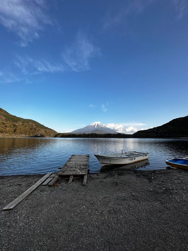 日本・山梨県「ふもとっぱらキャンプand精進湖」の写真：下見と夕日の撮影をしに精進湖へ。
去年来...