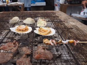 海鮮がすごく美味しい！
日曜日の朝はせりにも参加できる✨