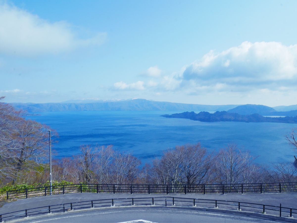 十和田湖、十和田神社