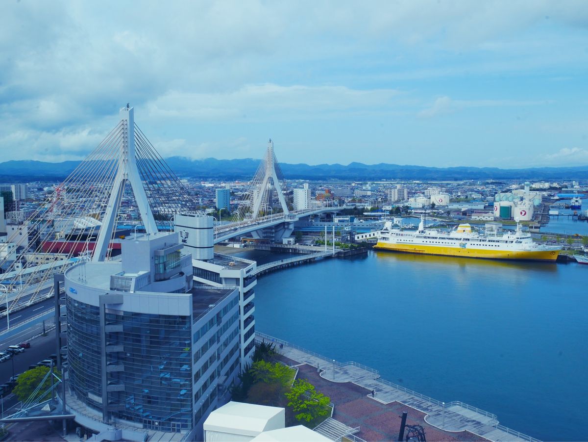 青森港 @青森県観光物産館アスパム