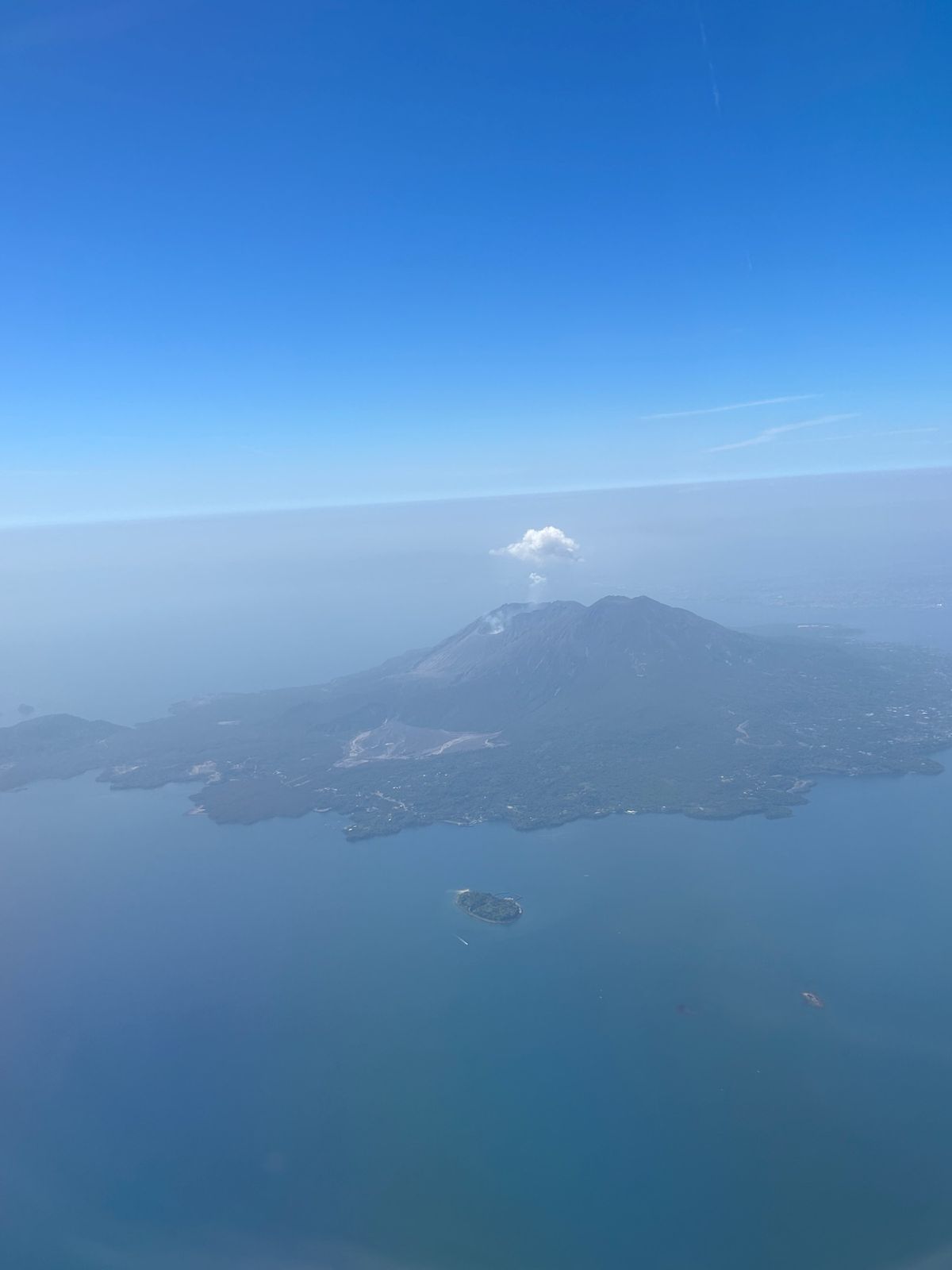 ダイアモンド富士ならぬダイアモンド桜島🌋
気がついたら桜島のの写真ばかり撮...