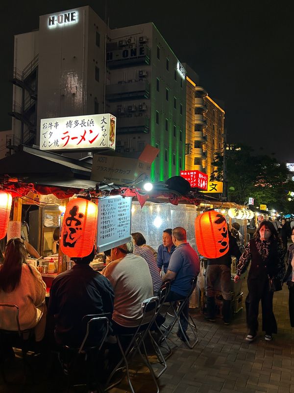 日本・鹿児島「九州旅行」の写真：お腹いっぱい食べたあとは中洲をブラブラ