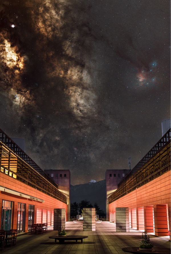 日本・山梨県「リゾナーレ八ヶ岳」の写真：夜中3時に起きてホテルから天の川の撮影
...