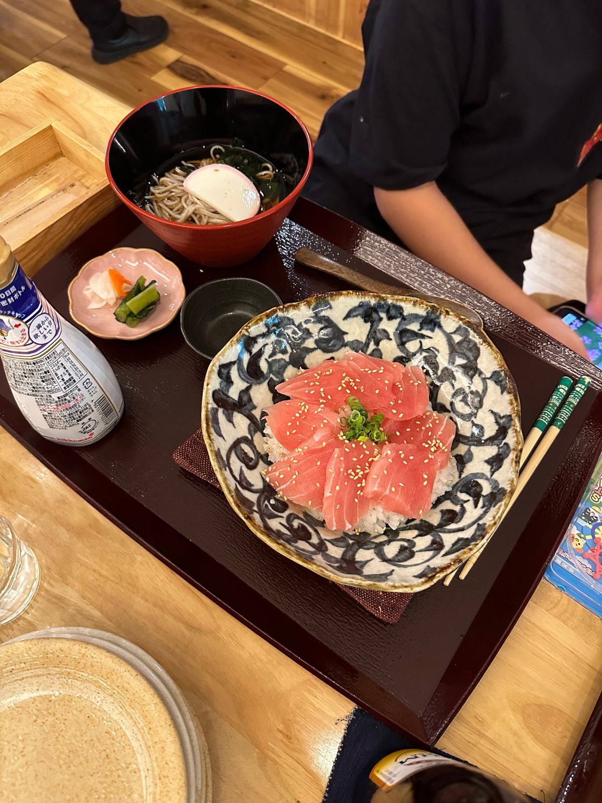 同じくピーマン通りの「そば麓（ろく）」で夕飯！うどんもあります。
