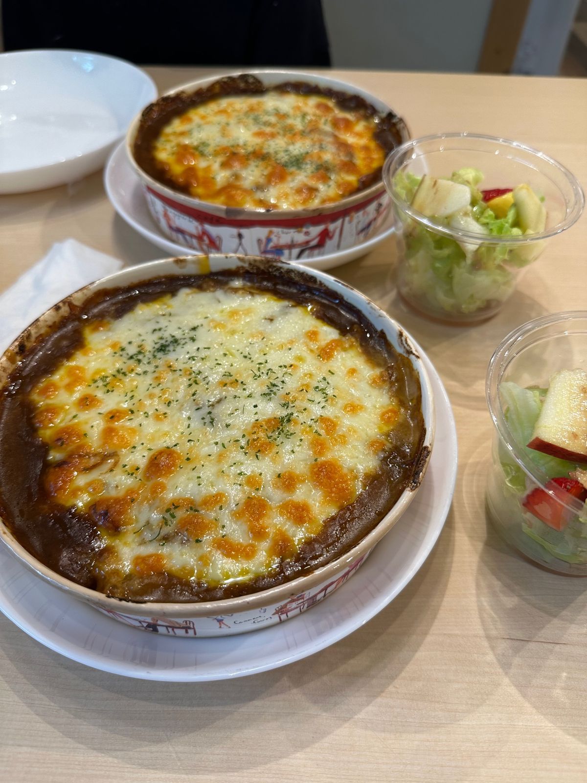 ピーマン通りの「MARUSA MARCHE」でお昼ご飯

パフェ作りとかの...