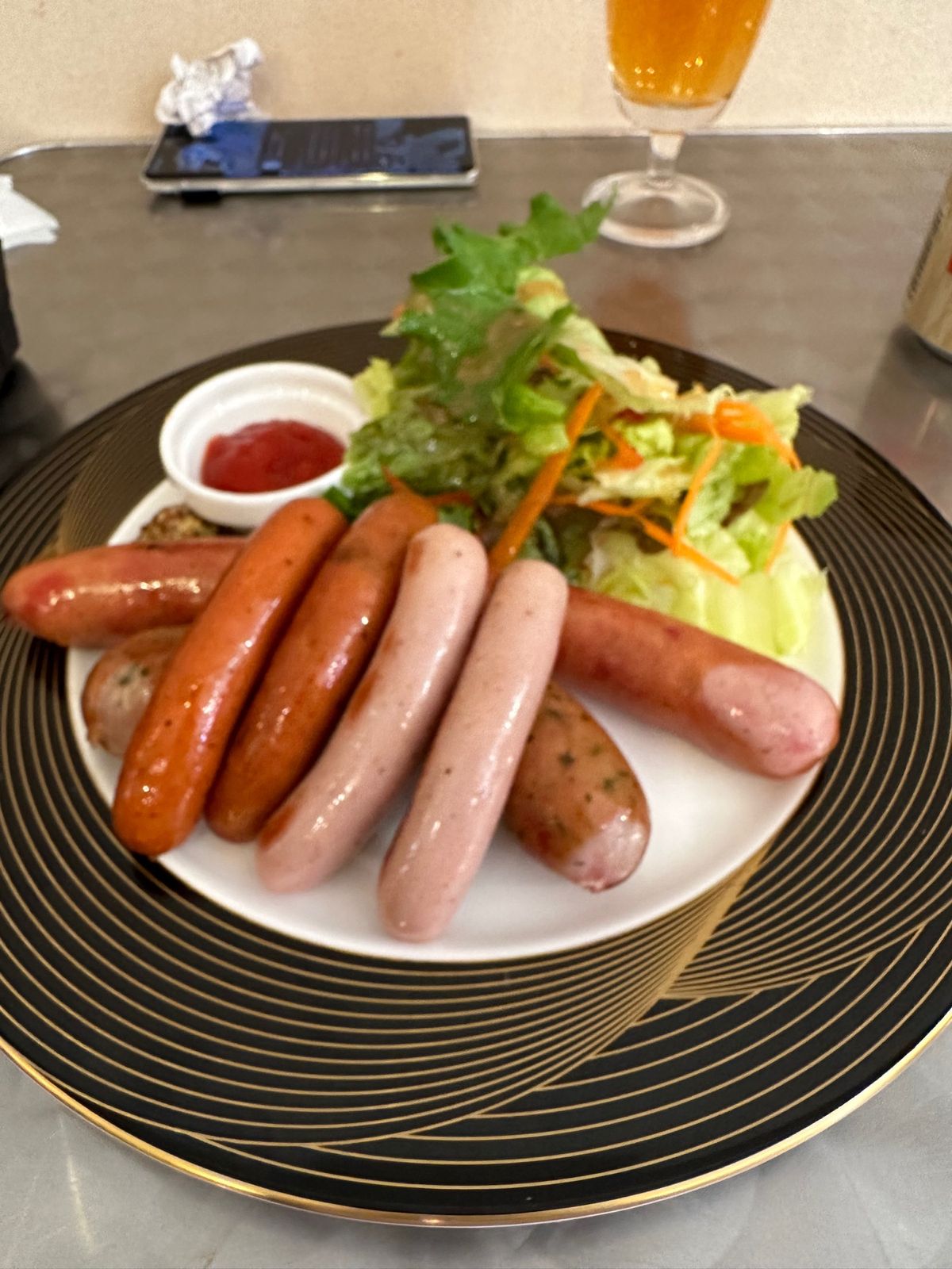 八ヶ岳清里ハム工房 リゾナーレ店

カレーについてくるソーセージ美味しかった！