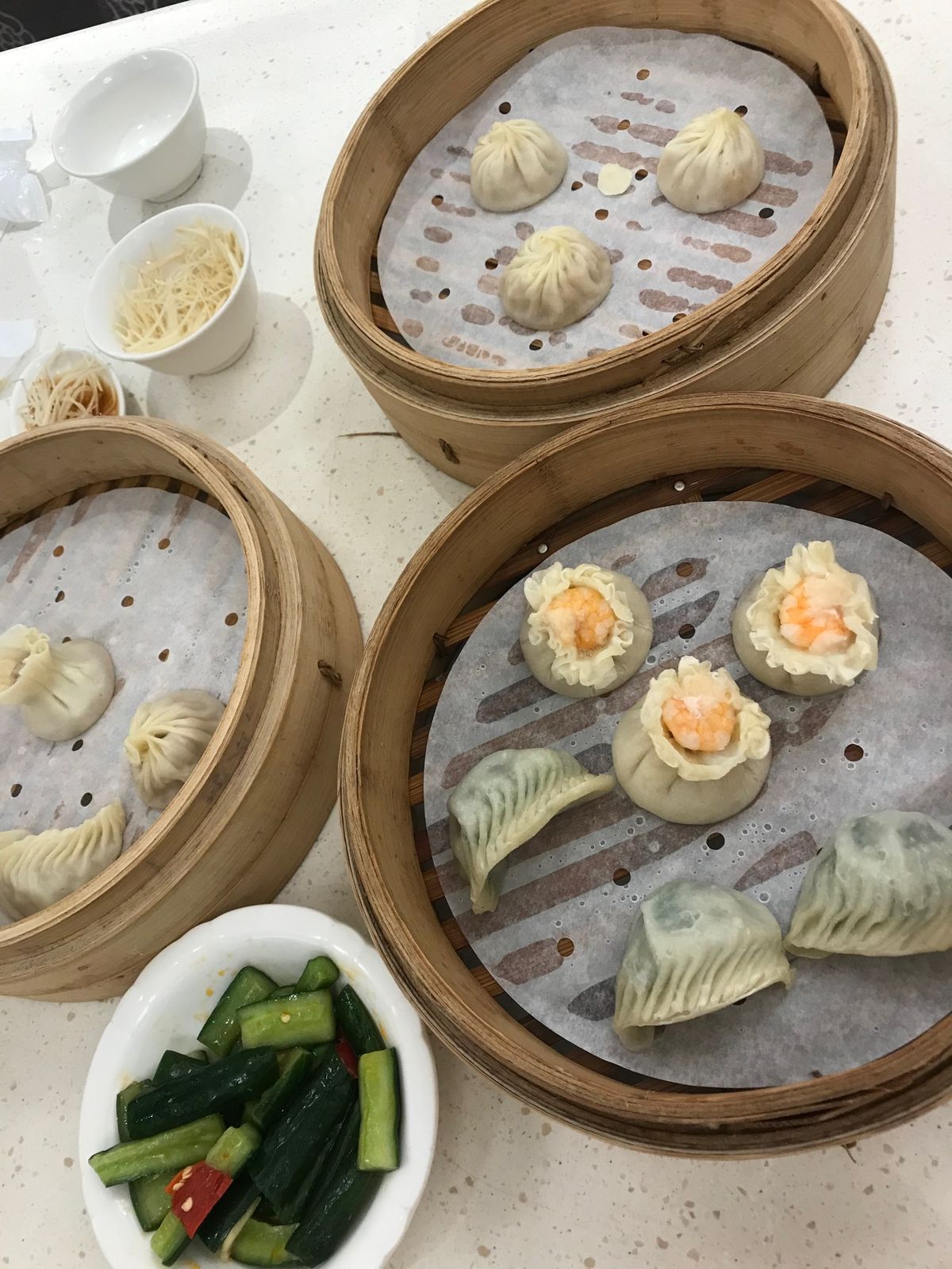 朝食&自分で作った小籠包😋