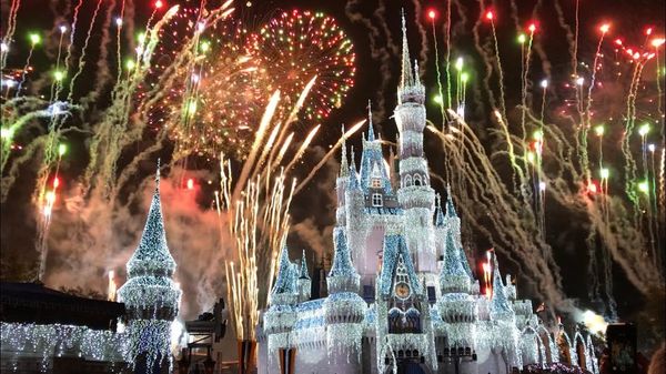 アメリカ(米国)・フロリダ州「2018→19フロリダ」の写真：マジックキングダムでのプレ年越し
クリス...