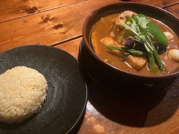 日本・北海道「出稼ぎついでの小旅行 in 北海道」の写真：地元の方々のおすすめ
Asian bar...