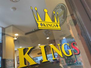 近場でランチできるお店を探して
KINGSへ🍽

ブラックペッパーハンバー...