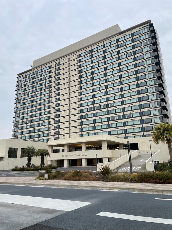 日本・千葉県「ディズニーシー」の写真：東京ベイ東急ホテル🏨
埋め立ての海だけど...