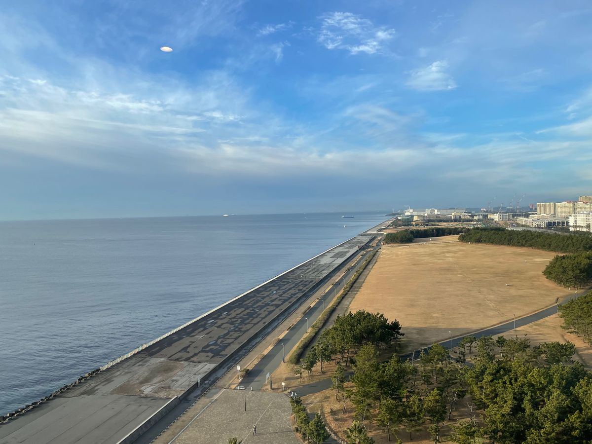 東京ベイ東急ホテル🏨
埋め立ての海だけど、眺めは良い。
部屋も広めで快適😇