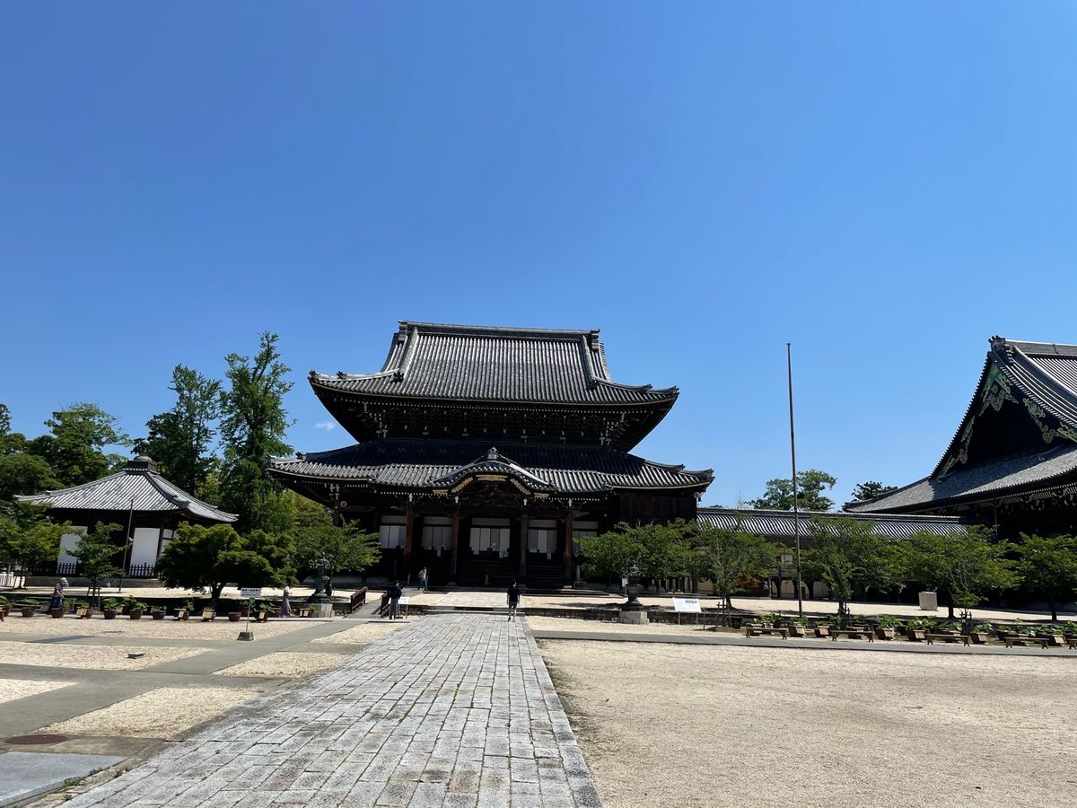 神社仏閣めぐり
初馬寺 →三重県護国寺→四天王寺 →高田本山専修寺 
→蜂...