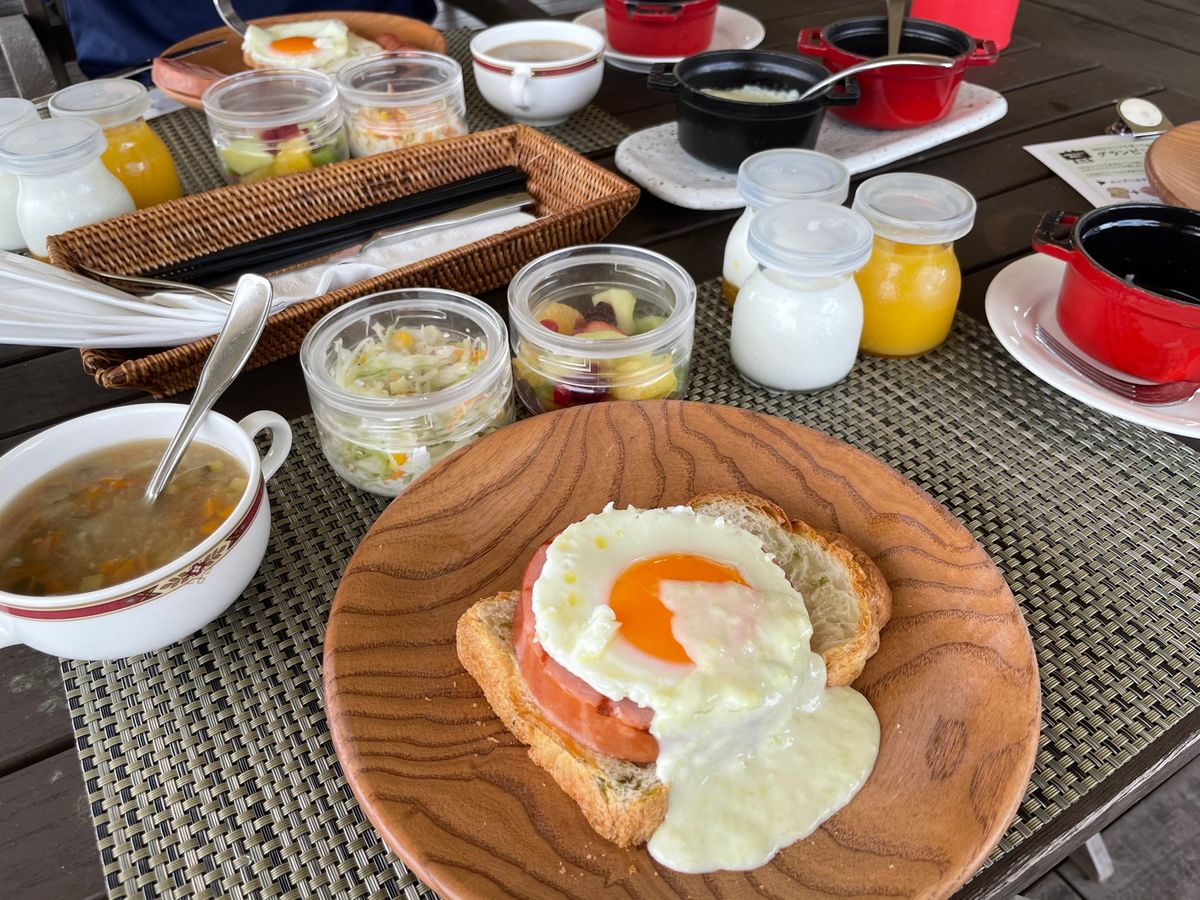 ネムリゾートホテル
ホテルの敷地が広大でカートで移動して散歩🚶‍♀️
広大...